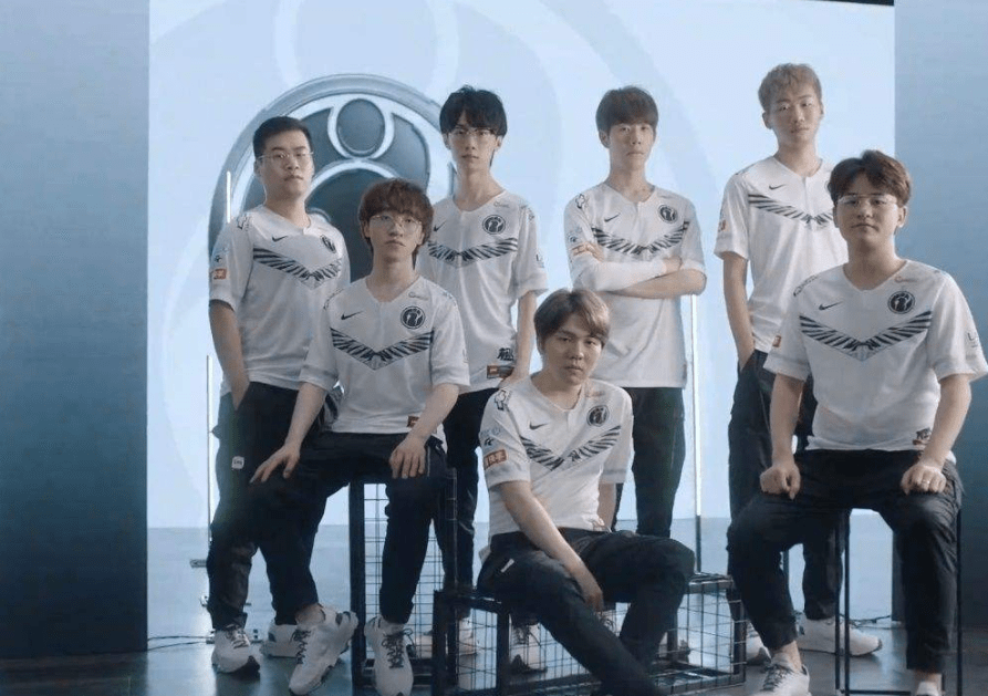 回顾她的光 回顾她的光