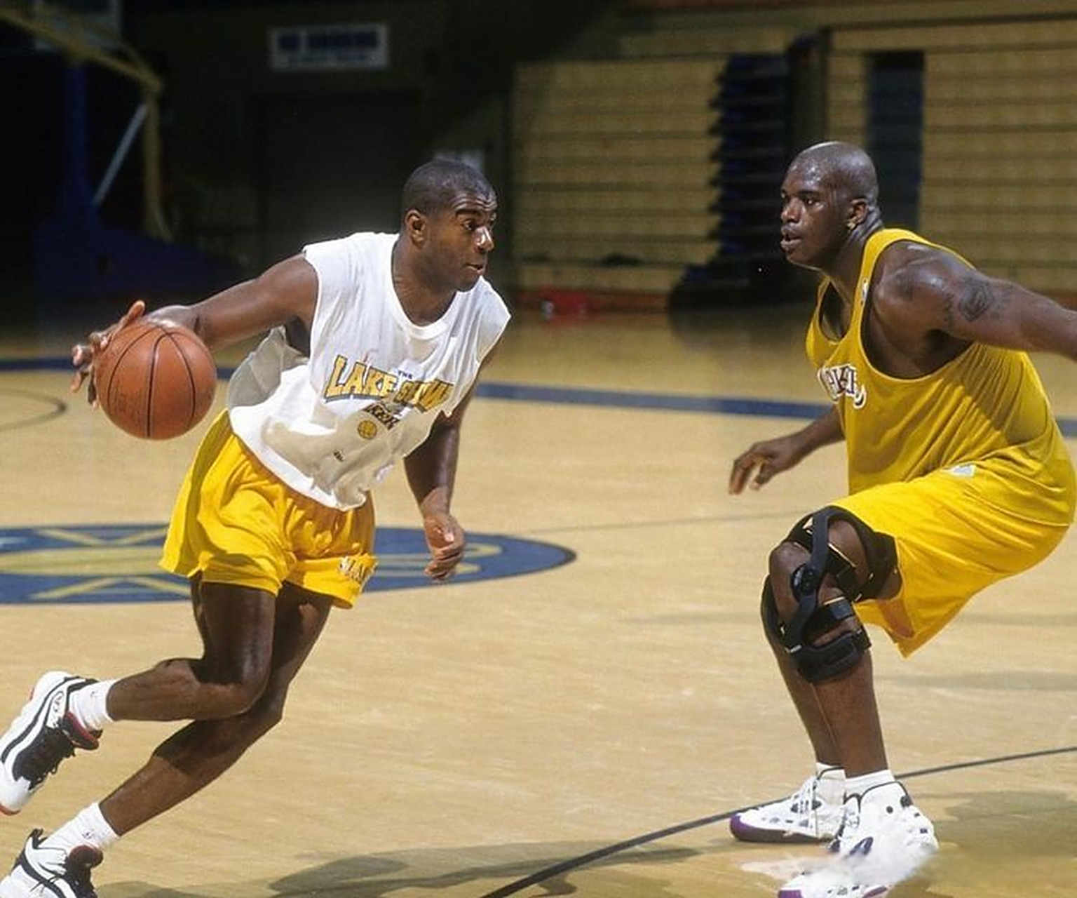 引援策略上 引援策略上