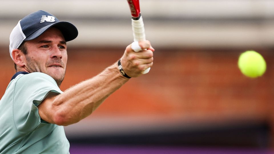 的脚步临近 的脚步临近