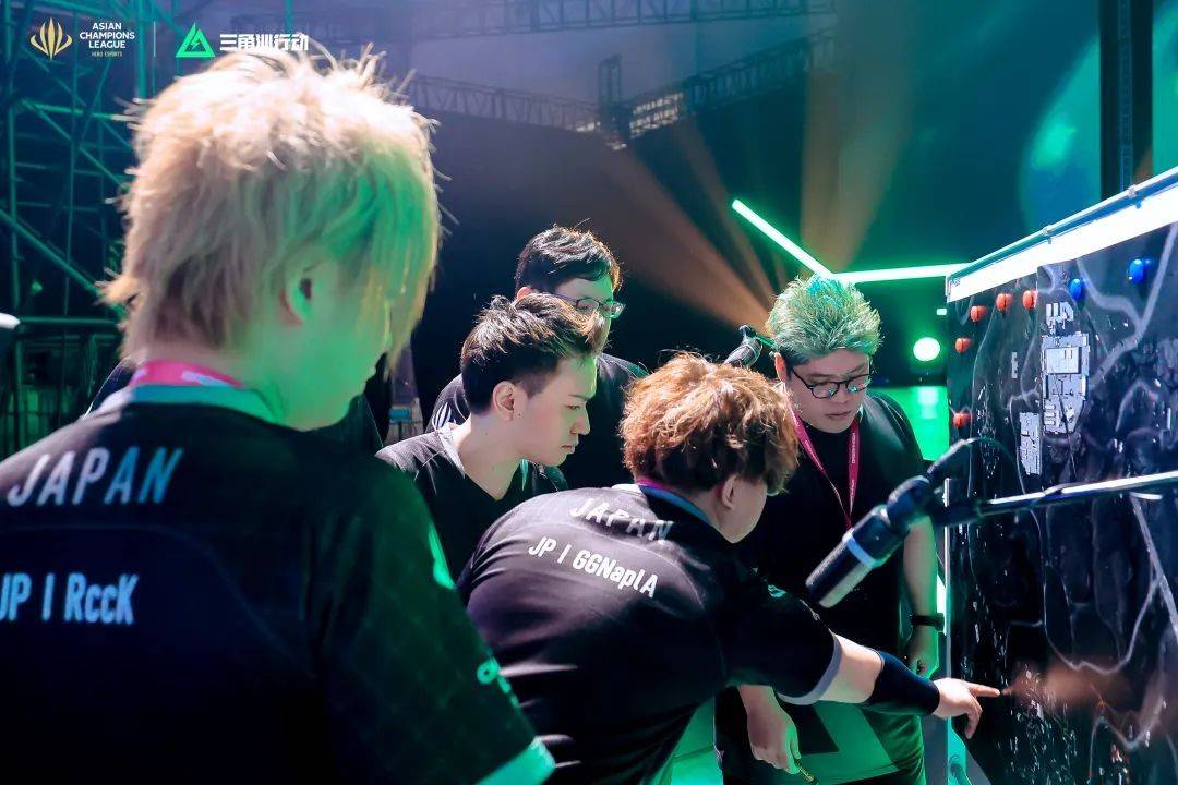 但在对垒中 但在对垒中